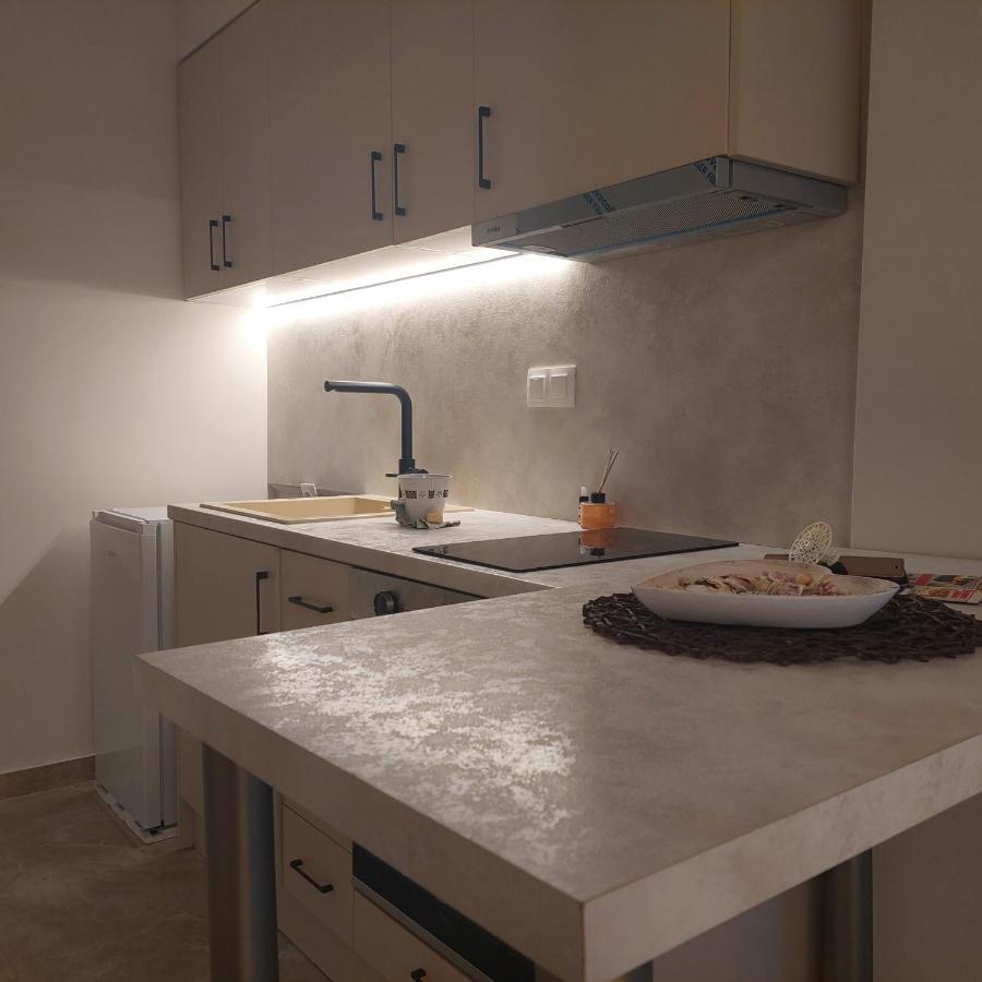 Budget Apartment To The Center Thessaloniki Exterior photo