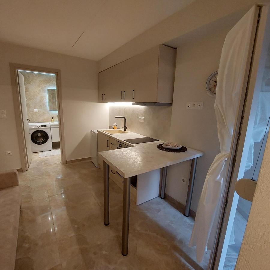 Budget Apartment To The Center Thessaloniki Exterior photo